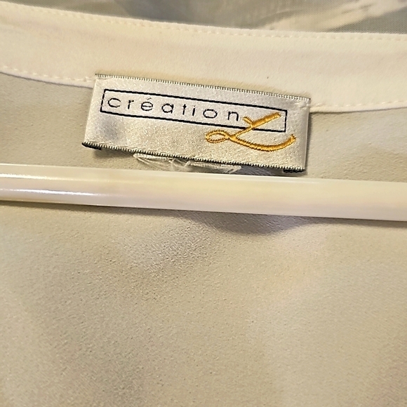 NWOT CREATION L - white long sleeved V Neck blouse w metallic decor 12 - Picture 10 of 11